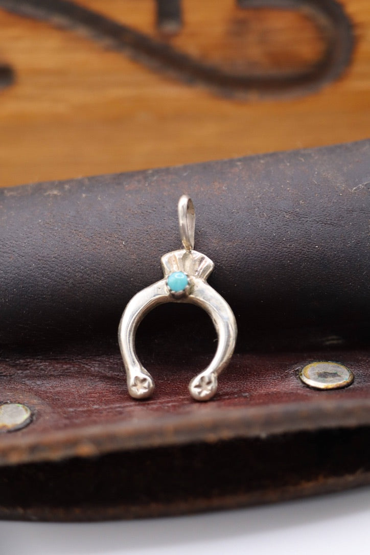Tiny Naja Pendant