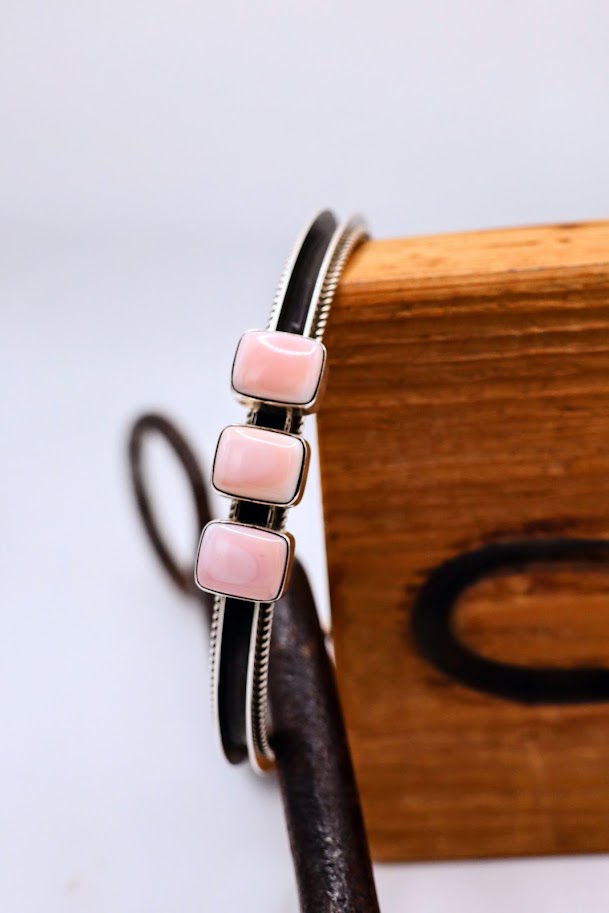 Morgan's Pink Conch Cuff