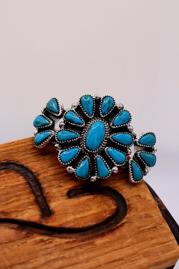 Beauty Cluster Cuff