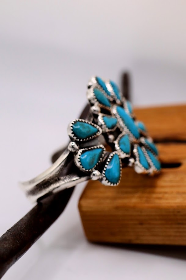 Beauty Cluster Cuff