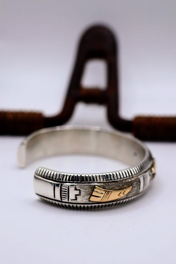 Eme'r Gold Cuff