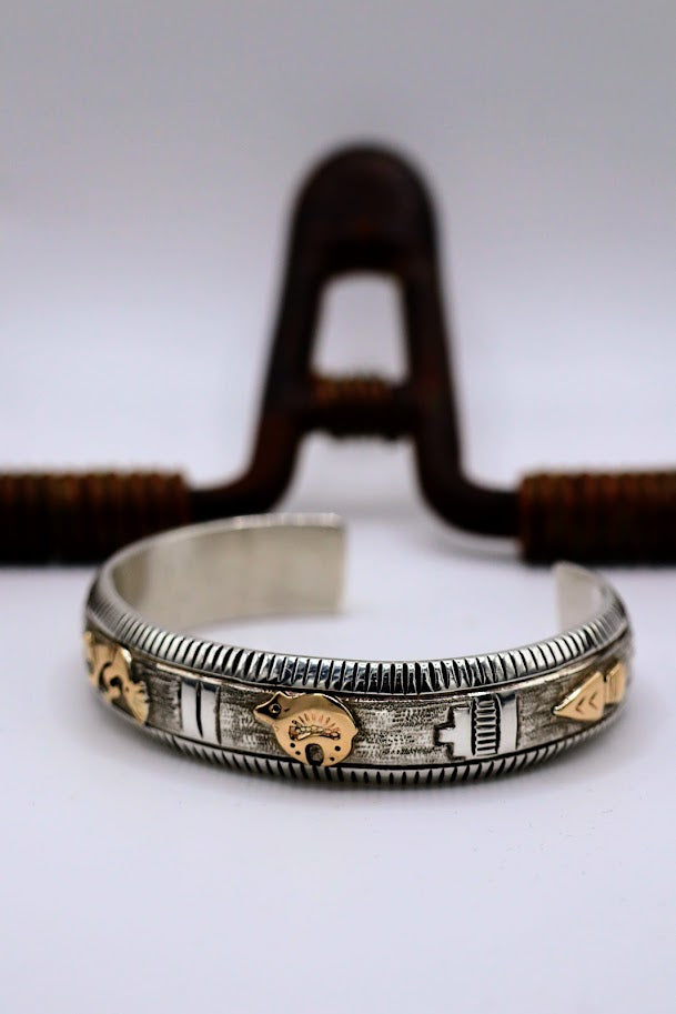 Eme'r Gold Cuff