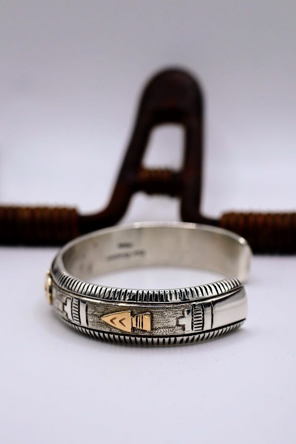 Eme'r Gold Cuff