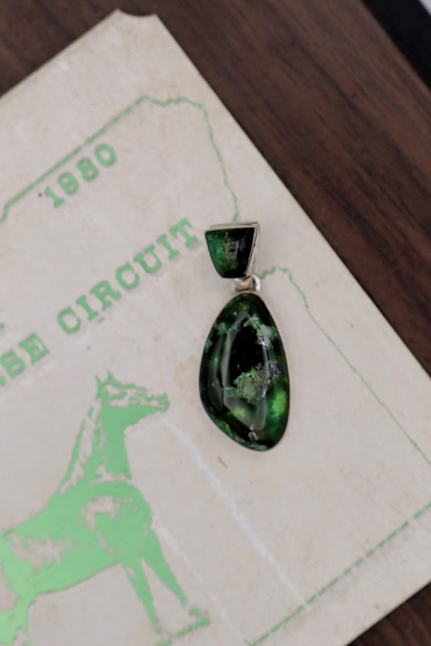 Dark Sonran Mountain Pendant