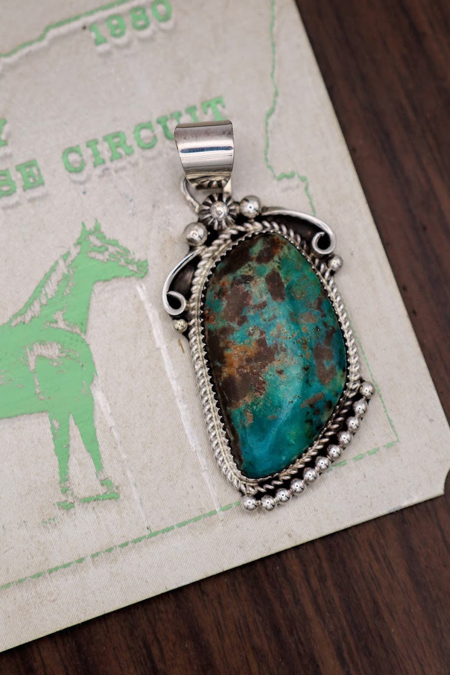 Emerald Valley Pendant