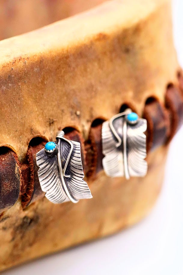 Turquoise Feather Huggy's