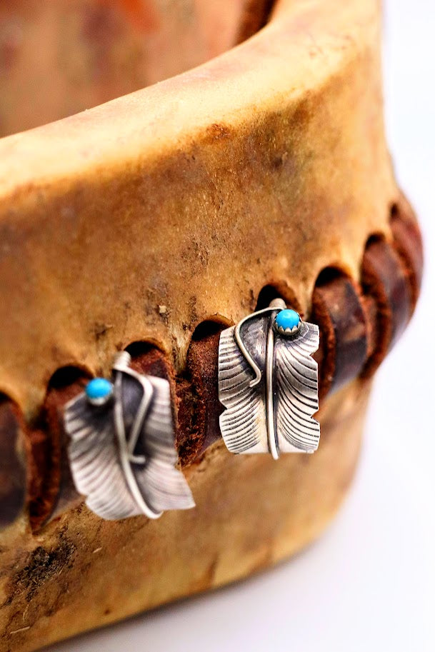 Turquoise Feather Huggy's