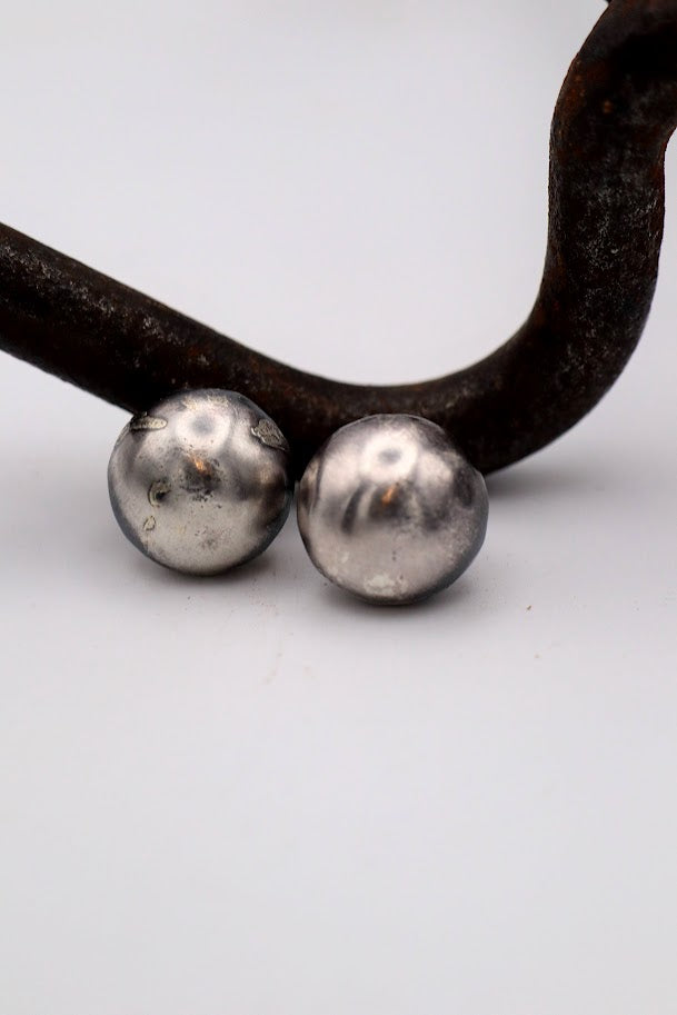 Sara's Pearl Studs