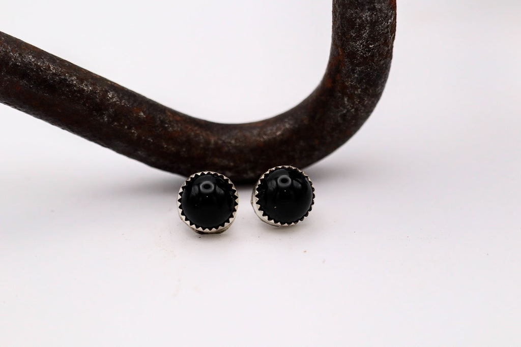 Onyx Circle Studs