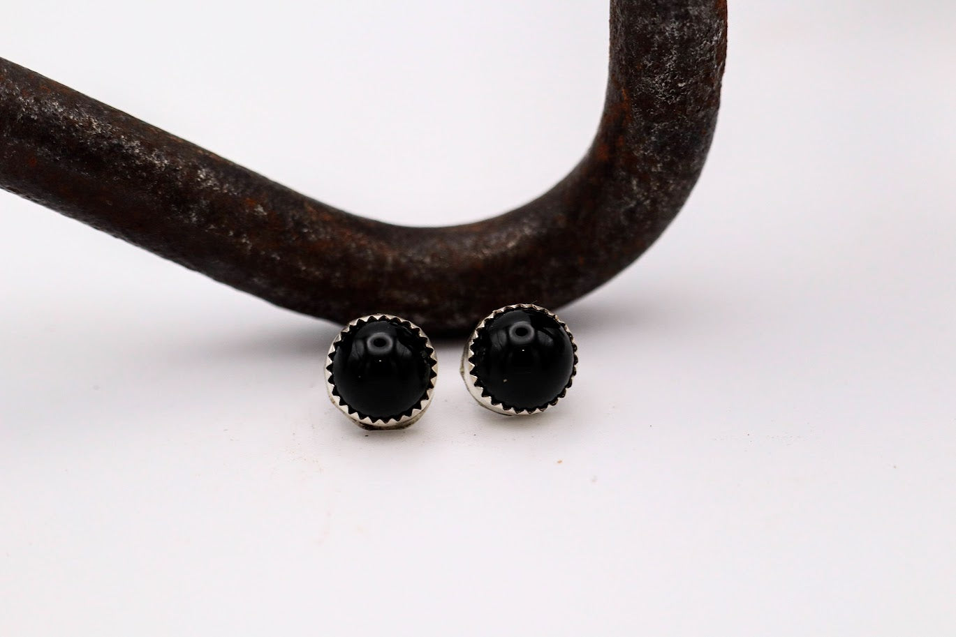 Onyx Circle Studs